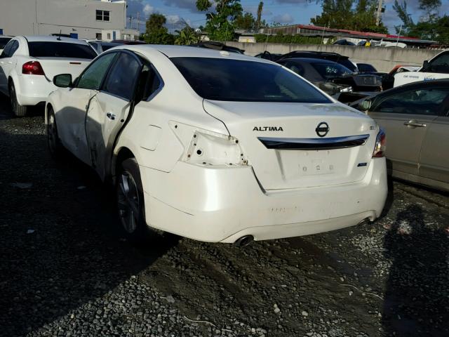 1N4AL3AP2DC200655 - 2013 NISSAN ALTIMA 2.5 WHITE photo 3