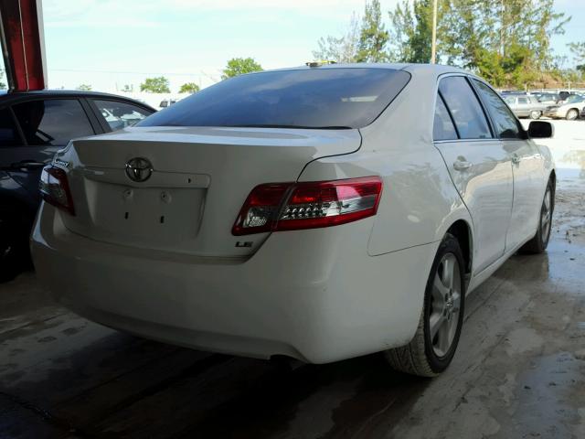 4T1BF3EK1BU638039 - 2011 TOYOTA CAMRY BASE WHITE photo 4