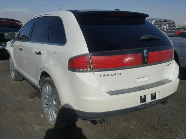 2LMDJ6JC1ABJ07214 - 2010 LINCOLN MKX WHITE photo 3