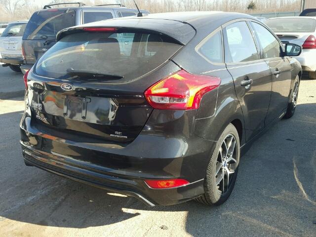 1FADP3K27FL339574 - 2015 FORD FOCUS SE BLACK photo 4