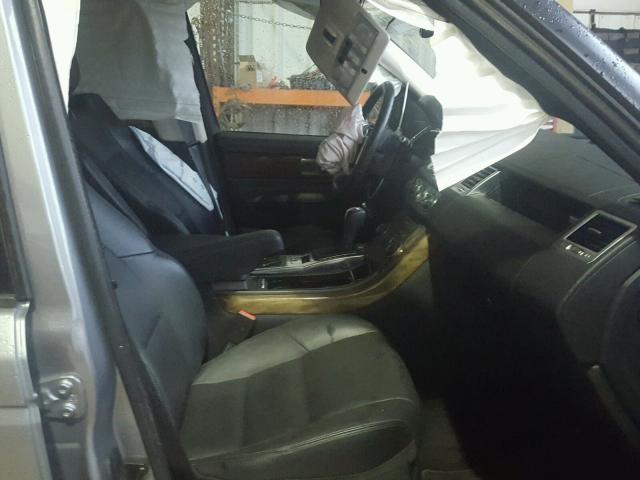 SALSF2D46CA726517 - 2012 LAND ROVER RANGE ROVE GRAY photo 5