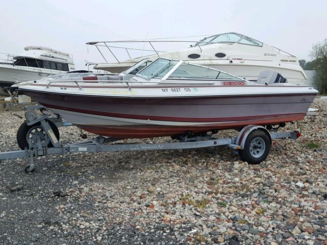 4WNMF597E787 - 1987 FOUR BOAT MAROON photo 2