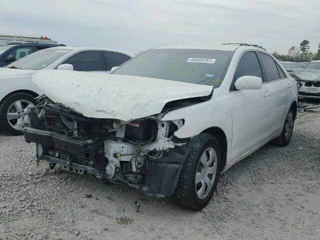 4T4BE46K59R052080 - 2009 TOYOTA CAMRY BASE WHITE photo 2