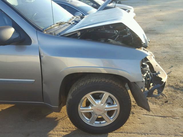 1GKDT13S482108203 - 2008 GMC ENVOY GRAY photo 9