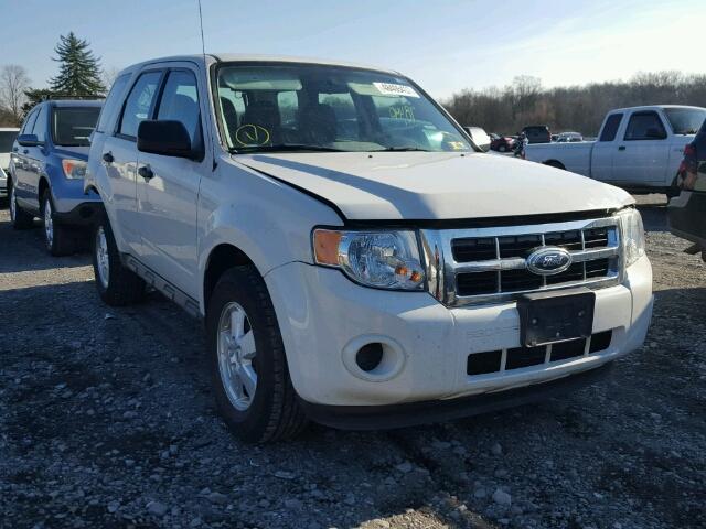 1FMCU0C74BKA96616 - 2011 FORD ESCAPE XLS WHITE photo 1