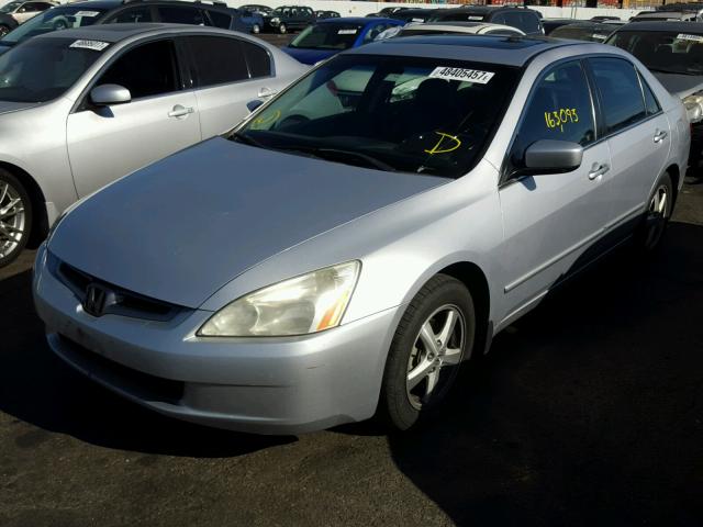 1HGCM56825A176000 - 2005 HONDA ACCORD EX SILVER photo 2