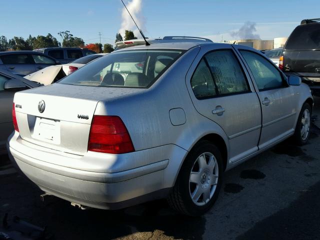 3VWTE29M9YM105352 - 2000 VOLKSWAGEN JETTA GLX SILVER photo 4