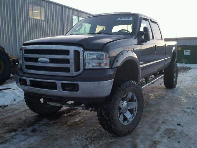 1FTWW31PX6EA77430 - 2006 FORD F350 SRW S BROWN photo 2