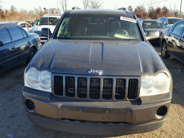 1J8GR48K55C637840 - 2005 JEEP GRAND CHER GRAY photo 10