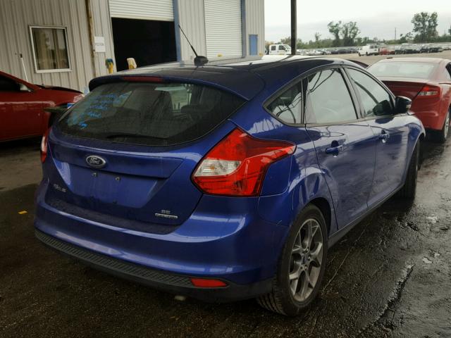 1FADP3K21EL296932 - 2014 FORD FOCUS SE BLUE photo 4