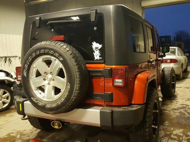 1J4GA59109L787672 - 2009 JEEP WRANGLER U ORANGE photo 4