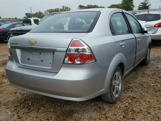 KL1TD56E89B347957 - 2009 CHEVROLET AVEO LS SILVER photo 4