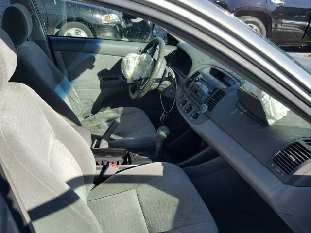 JTDBE32K630232875 - 2003 TOYOTA CAMRY LE SILVER photo 5