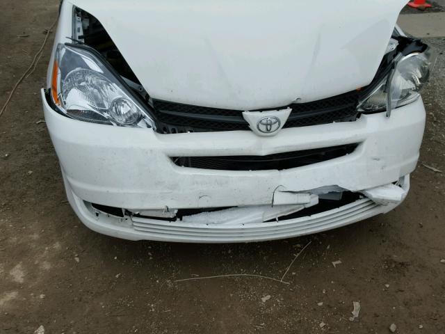 5TDZA23C65S321745 - 2005 TOYOTA SIENNA CE WHITE photo 7