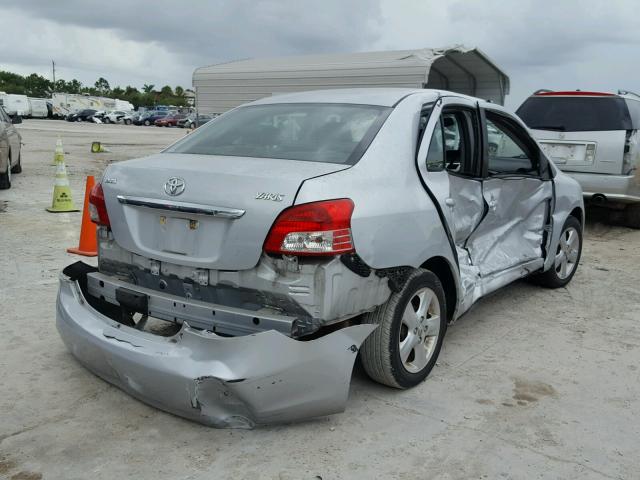 JTDBT923X71155400 - 2007 TOYOTA YARIS SILVER photo 4