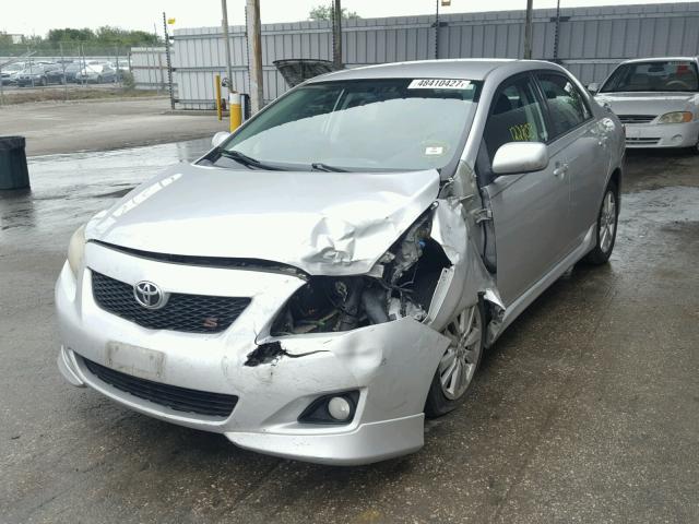 1NXBU4EE2AZ265940 - 2010 TOYOTA COROLLA BA WHITE photo 2