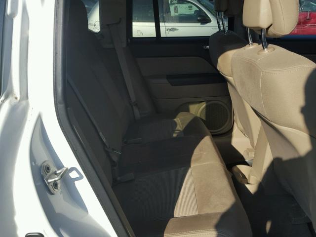 1C4NJCBAXCD504112 - 2012 JEEP COMPASS SP თეთრი ფოტო 6