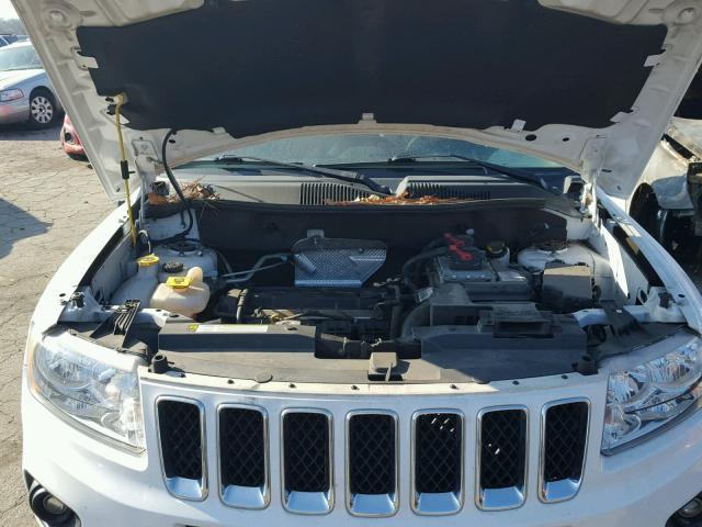 1C4NJCBAXCD504112 - 2012 JEEP COMPASS SP თეთრი ფოტო 7
