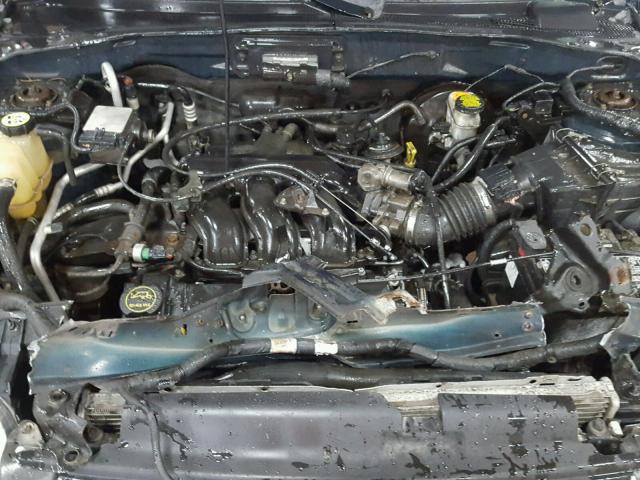 1FMYU93154KB22195 - 2004 FORD ESCAPE XLT BLUE photo 7