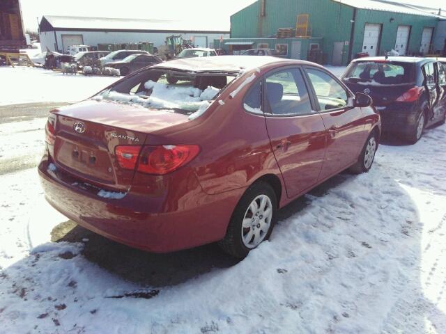 KMHDU45D39U780795 - 2009 HYUNDAI ELANTRA GL RED photo 4