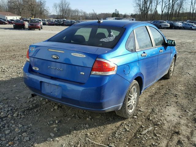 1FAHP3FN8AW118367 - 2010 FORD FOCUS SE BLUE photo 4