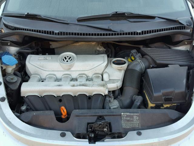 3VWEW31CX7M508642 - 2007 VOLKSWAGEN NEW BEETLE 银色 照片 7