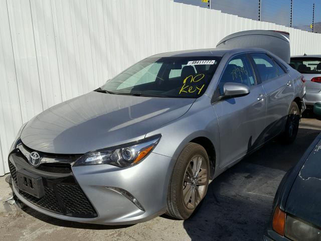 4T1BF1FK7GU243535 - 2016 TOYOTA CAMRY LE SILVER photo 2