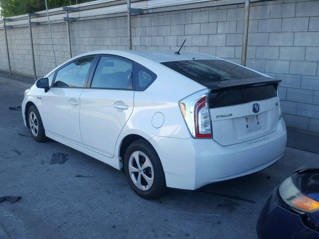 JTDKN3DU7D5638649 - 2013 TOYOTA PRIUS WHITE photo 3