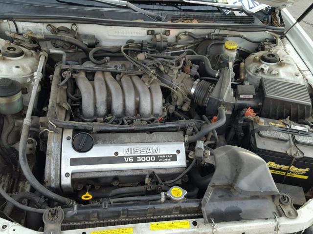 JN1CA21D7XT813063 - 1999 NISSAN MAXIMA GLE WHITE photo 7