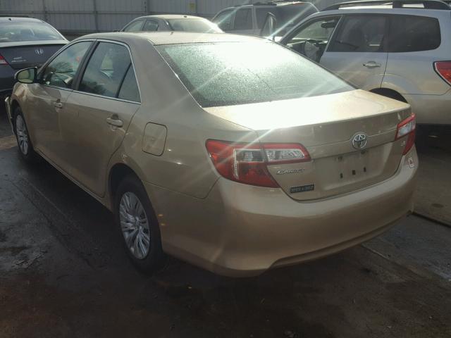 4T1BF1FK7CU005601 - 2012 TOYOTA CAMRY BASE GOLD photo 3