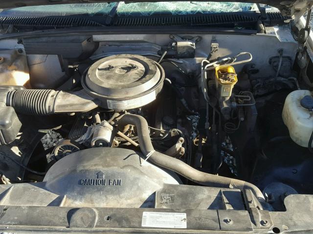 1GTGC33K8RJ744568 - 1994 GMC SIERRA C35 WHITE photo 7