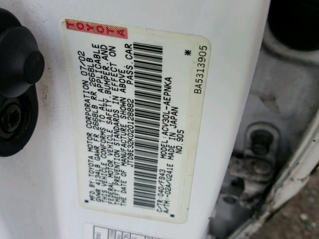 JTDBE32K020128882 - 2002 TOYOTA CAMRY LE WHITE photo 10