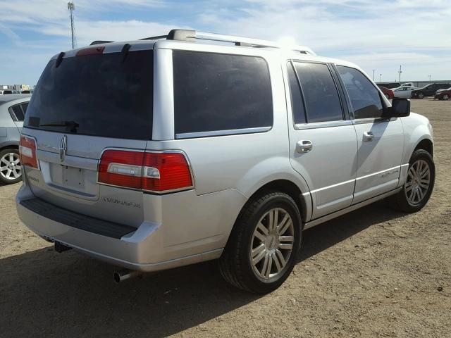 5LMJJ2J53AEJ04633 - 2010 LINCOLN NAVIGATOR SILVER photo 4