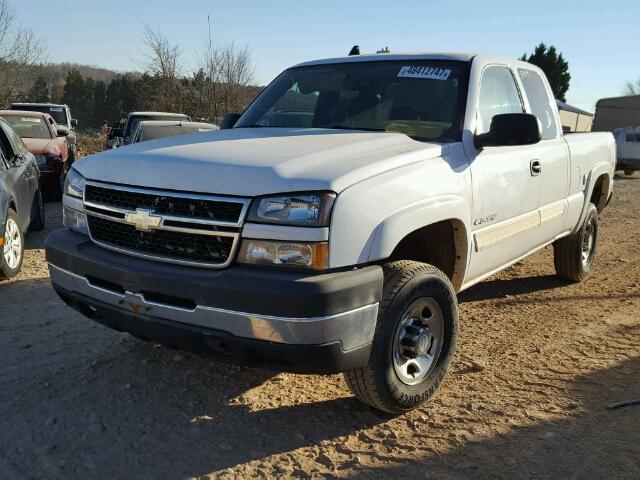 1GCHK29G36E264589 - 2006 CHEVROLET SILVERADO WHITE photo 2