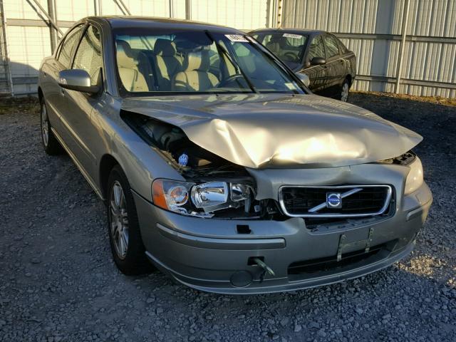 YV1RH592572611426 - 2007 VOLVO S60 2.5T GREEN photo 1