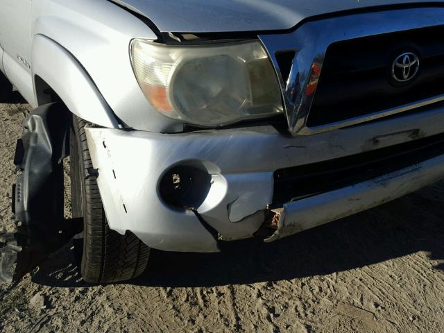 5TEJU62N06Z246852 - 2006 TOYOTA TACOMA DOU SILVER photo 9