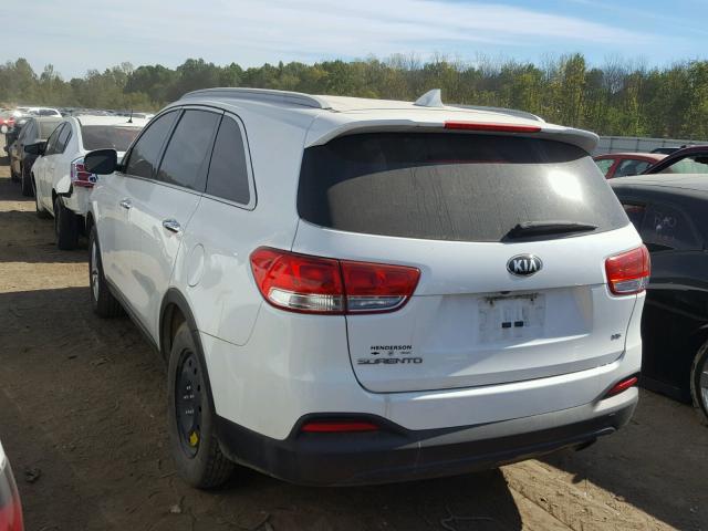 5XYPGDA54GG011678 - 2016 KIA SORENTO LX WHITE photo 3