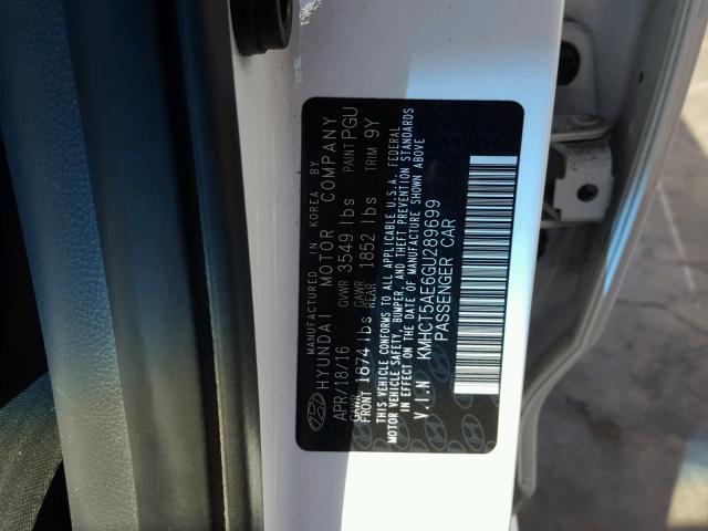 KMHCT5AE6GU289699 - 2016 HYUNDAI ACCENT SE WHITE photo 10