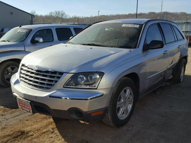 2C4GM68464R510765 - 2004 CHRYSLER PACIFICA SILVER photo 2