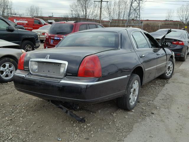 2LNBL8CV4AX620628 - 2010 LINCOLN TOWN CAR S BLACK photo 4