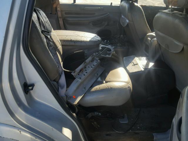 5LMEU27A7YLJ33278 - 2000 LINCOLN NAVIGATOR 银色 照片 6