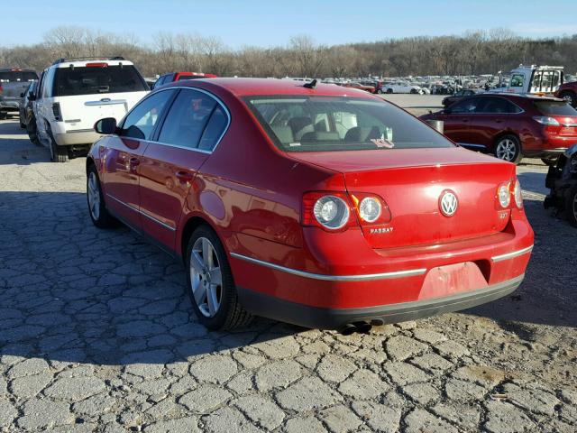 WVWAK73C28E085614 - 2008 VOLKSWAGEN PASSAT KOM RED photo 3