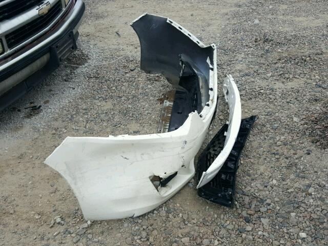 JH4CU266X9C028682 - 2009 ACURA TSX WHITE photo 9