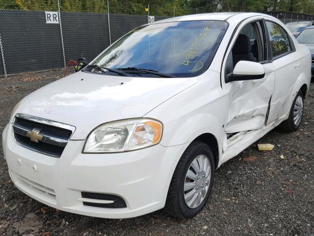 KL1TD56E49B317595 - 2009 CHEVROLET AVEO LS WHITE photo 2