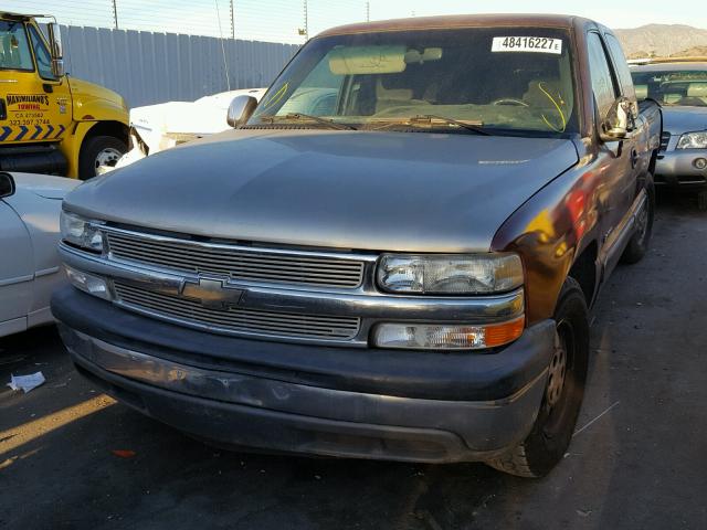 2GCEC19W611401326 - 2001 CHEVROLET SILVERADO BURGUNDY photo 2