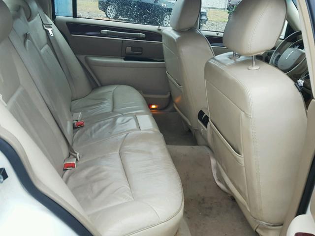 1LNHM83V46Y615069 - 2006 LINCOLN TOWN CAR D WHITE photo 6