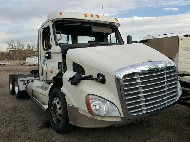 1FUJGBDV5DSBZ5391 - 2013 FREIGHTLINER CASCADIA 1 CREAM photo 1