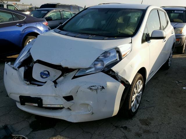 1N4AZ0CP0FC321312 - 2015 NISSAN LEAF S WHITE photo 2