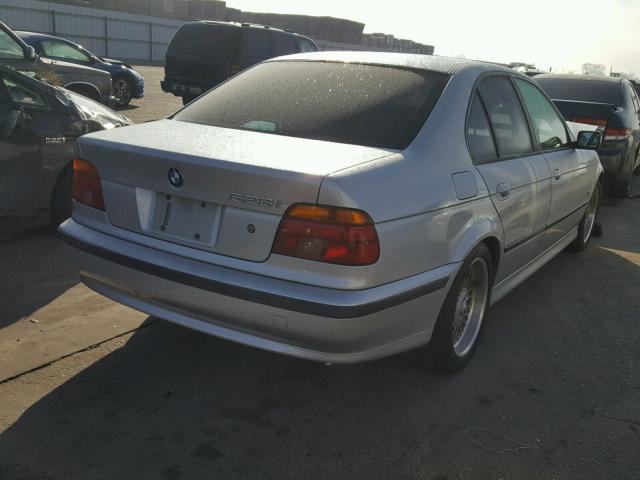 WBADM634XYGU12823 - 2000 BMW 528 I AUTO SILVER photo 4