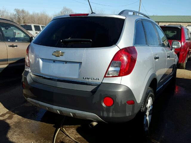 3GNAL2EK3DS618873 - 2013 CHEVROLET CAPTIVA LS SILVER photo 4